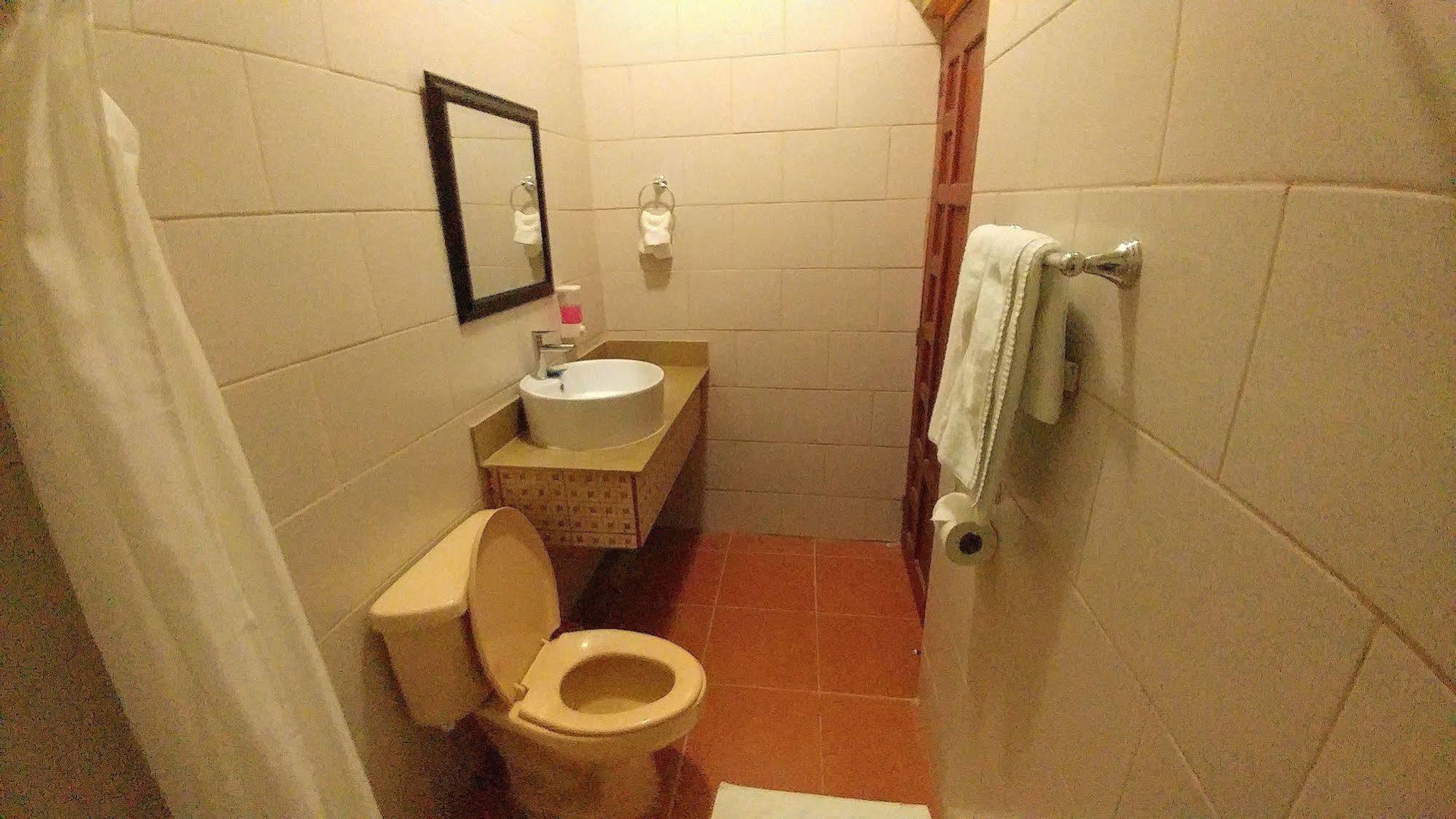 Hotel El Internacional กรานาดา ภายนอก รูปภาพ