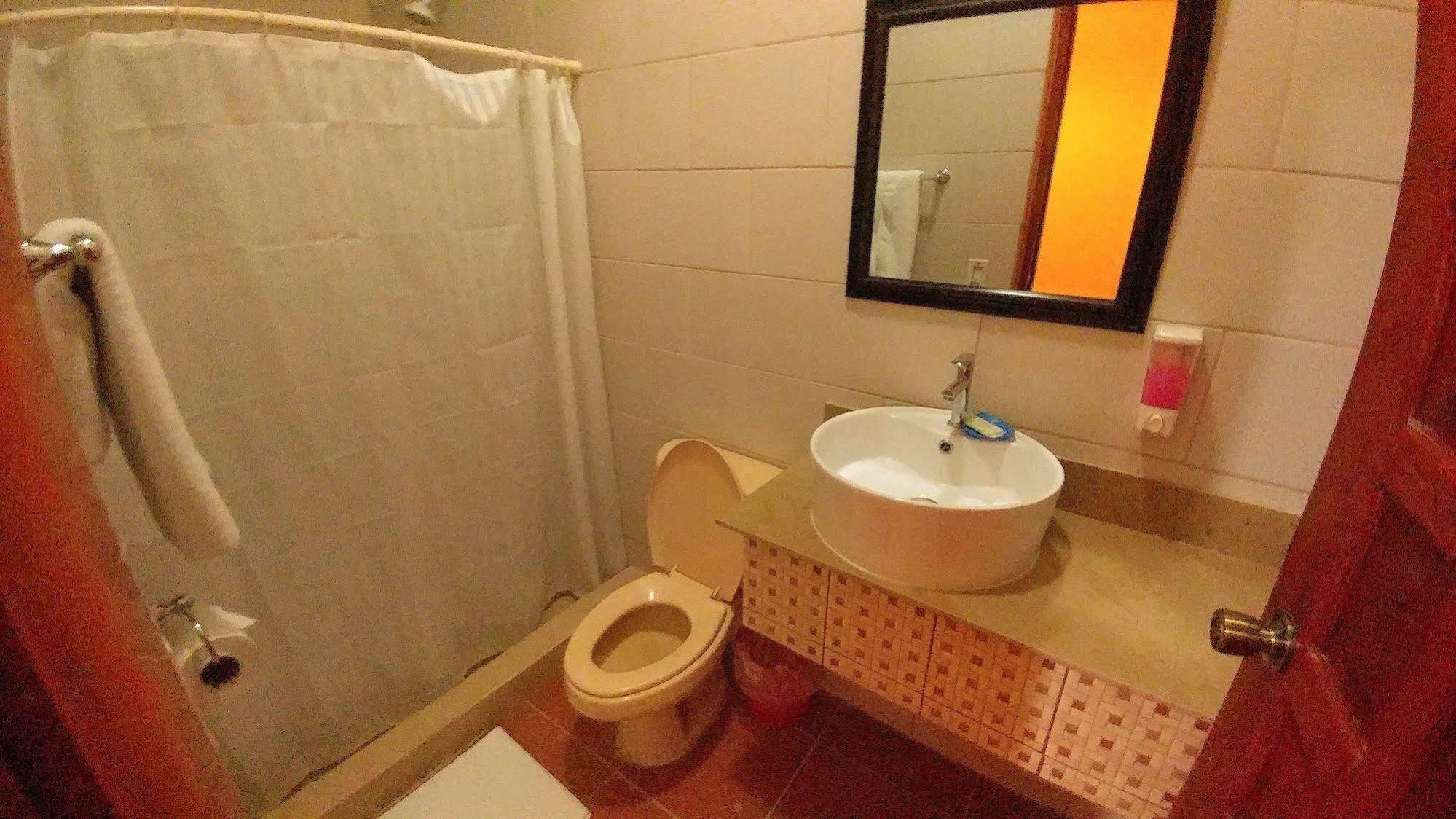 Hotel El Internacional กรานาดา ภายนอก รูปภาพ